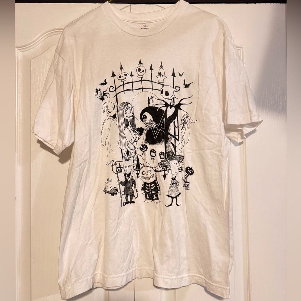 Nightmare Before Christmas Women’s T-shirt